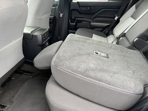 Used 2025 Toyota 4Runner TRD Off-Road image 17