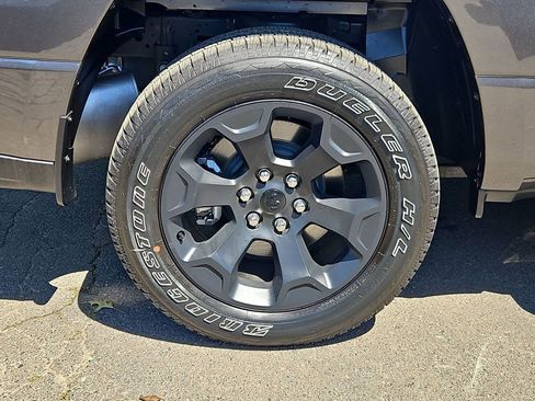 Certified 2025 RAM 1500 Tradesman AWD/4WD image 9