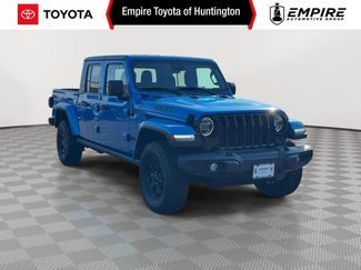 Used 2022 Jeep Gladiator Sport AWD/4WD 360° Tour