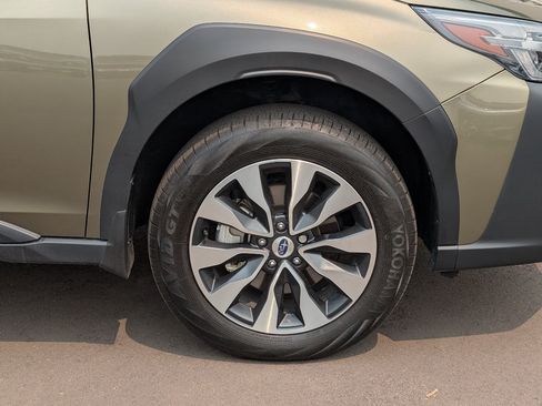 Used 2025 Subaru Outback Limited AWD/4WD image 8