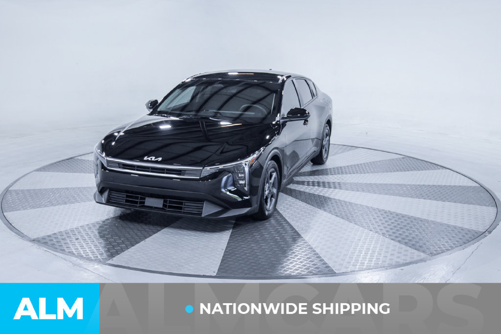 Used 2026 Kia K4 FWD image 2