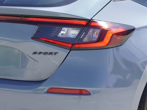 Used 2022 Honda Civic Sport image 9