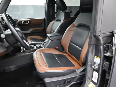 Used 2021 Ford Bronco Outer Banks image 11