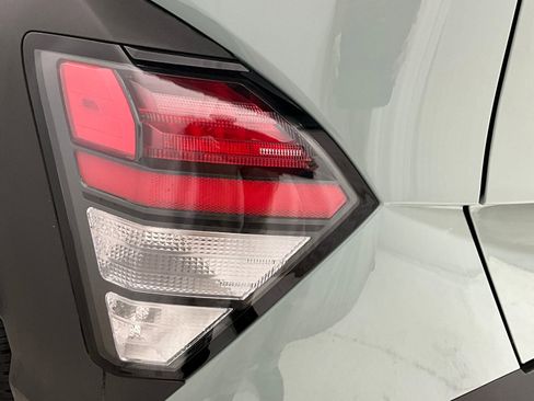 Used 2025 Hyundai Kona SEL image 27