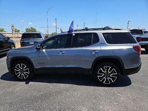 Used 2021 GMC Acadia SLT w/ Elevation Edition FWD image 3