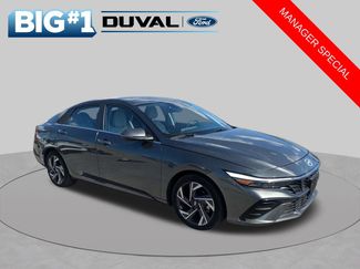 Used 2025 Hyundai Elantra Limited FWD video 2