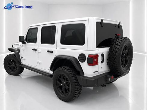 Used 2018 Jeep Wrangler Unlimited Sahara w/ Quick Order Package 24M Moab AWD/4WD image 5