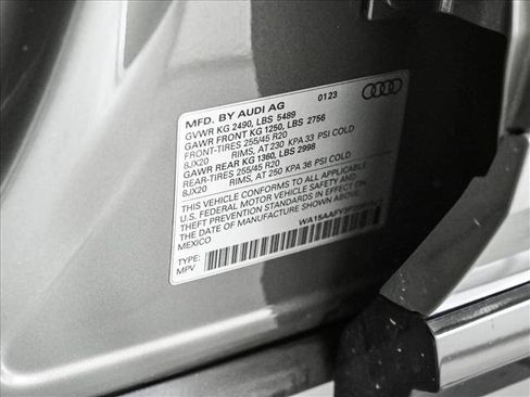 Used 2023 Audi Q5 2.0T Premium Plus w/ Premium Plus Package AWD/4WD image 26
