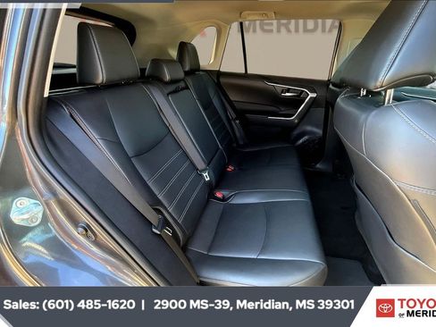 Used 2024 Toyota RAV4 XLE Premium image 20