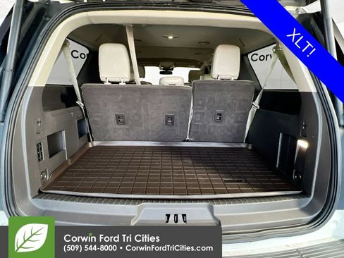 Used 2020 Ford Expedition Max XLT w/ Equipment Group 202A AWD/4WD image 14