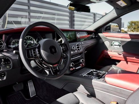 Used 2023 Rolls-Royce Ghost AWD/4WD image 2