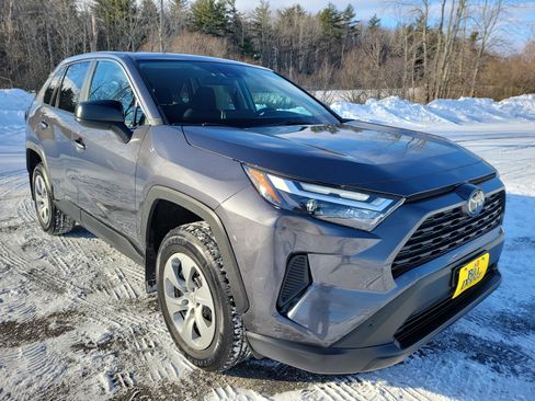 Used 2023 Toyota RAV4 LE image 3