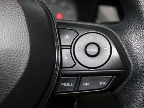 Used 2023 Toyota Corolla Cross L FWD image 15