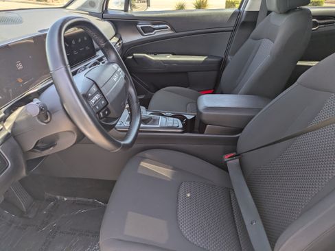 Certified 2026 Kia Sportage LX FWD image 25