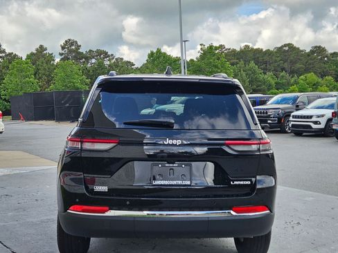 Used 2025 Jeep Grand Cherokee Laredo w/ Trailer Tow Package RWD image 6