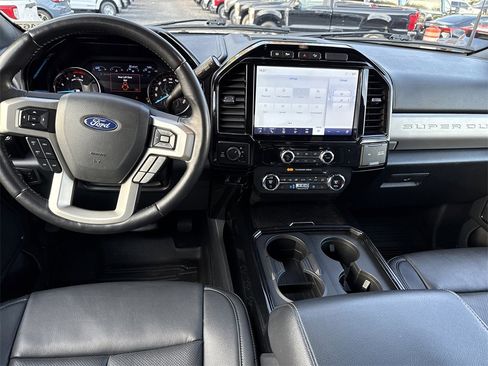 Used 2022 Ford F250 Lariat w/ Black Appearance Package image 23