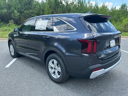 New 2026 Kia Sorento LX FWD image 5