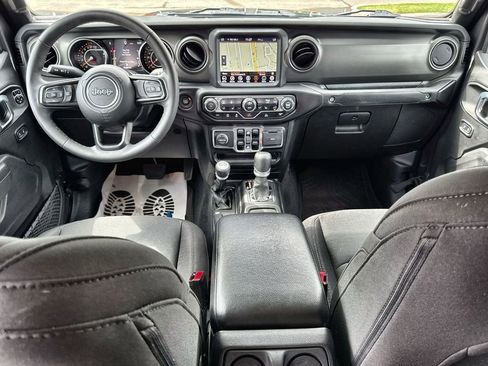 Used 2023 Jeep Gladiator Willys image 26