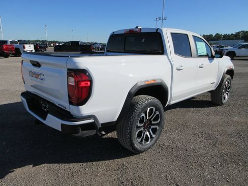 New 2026 GMC Canyon AT4 w/ Nightfall Essentials Package AWD/4WD image 5