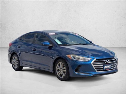 Used 2018 Hyundai Elantra SEL image 3
