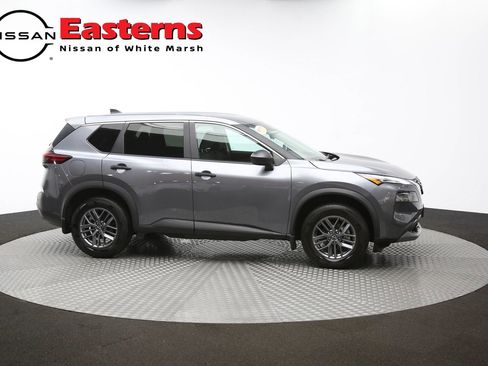 Used 2023 Nissan Rogue S image 74