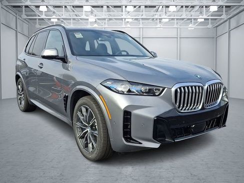 New 2026 BMW X5 xDrive50e w/ M Sport Package image 2