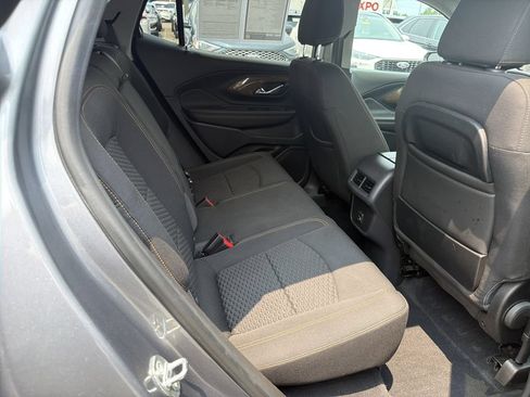 Used 2020 GMC Terrain SLE AWD/4WD image 17