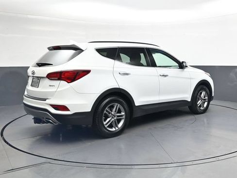Used 2017 Hyundai Santa Fe Sport FWD image 4