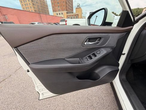 Certified 2023 Nissan Rogue SV AWD/4WD image 13
