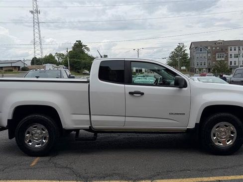 Used 2020 Chevrolet Colorado W/T w/ WT Convenience Package RWD image 4