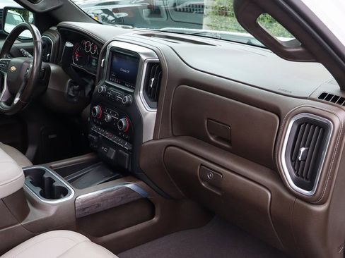 Used 2022 Chevrolet Silverado 1500 LTZ w/ LTZ Premium Package image 46