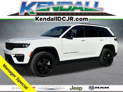 Used 2024 Jeep Grand Cherokee Limited w/ Black Appearance Package