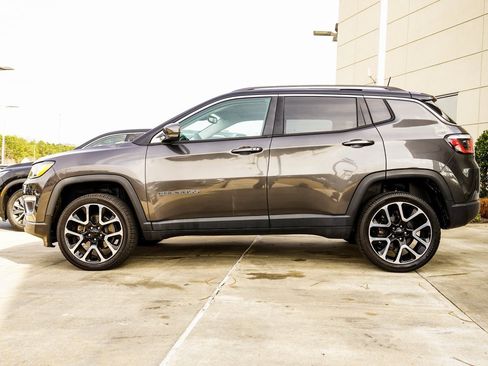 Used 2017 Jeep Compass Limited w/ Navigation Group image 9