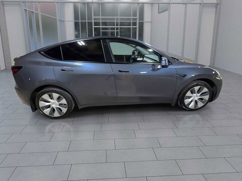 Used 2020 Tesla Model Y Long Range AWD/4WD image 9