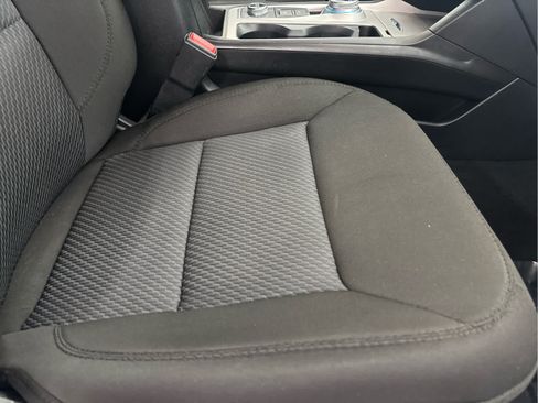 Used 2022 Ford Explorer XLT AWD/4WD image 38