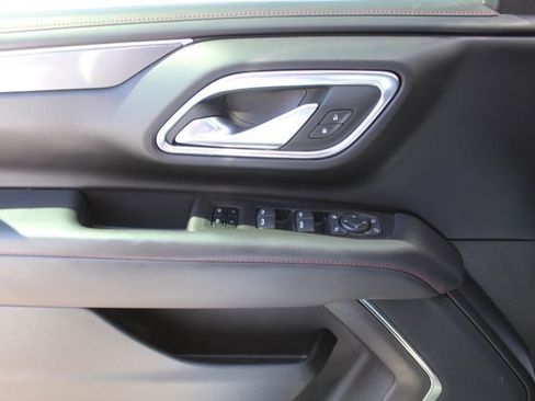 Used 2024 Chevrolet Suburban RST w/ Sport Performance Package image 37