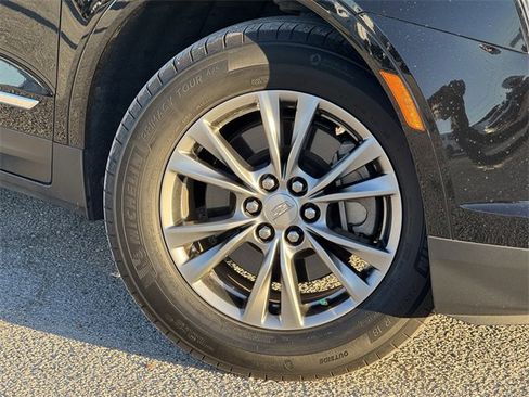 Used 2019 Cadillac XT5 Luxury image 33