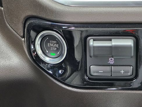 New 2026 GMC Sierra 1500 SLT w/ SLT Premium Plus Package AWD/4WD image 32