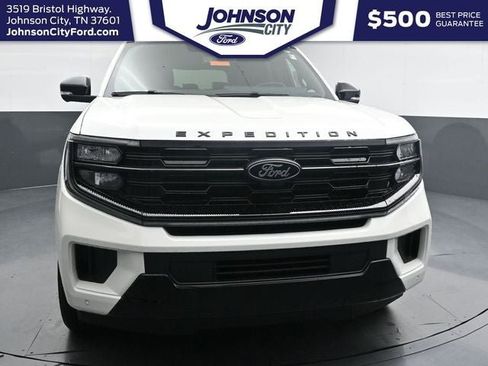 New 2026 Ford Expedition Platinum w/ Stealth Performance Package AWD/4WD image 5