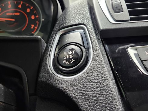 Used 2016 BMW M235i xDrive Coupe image 8