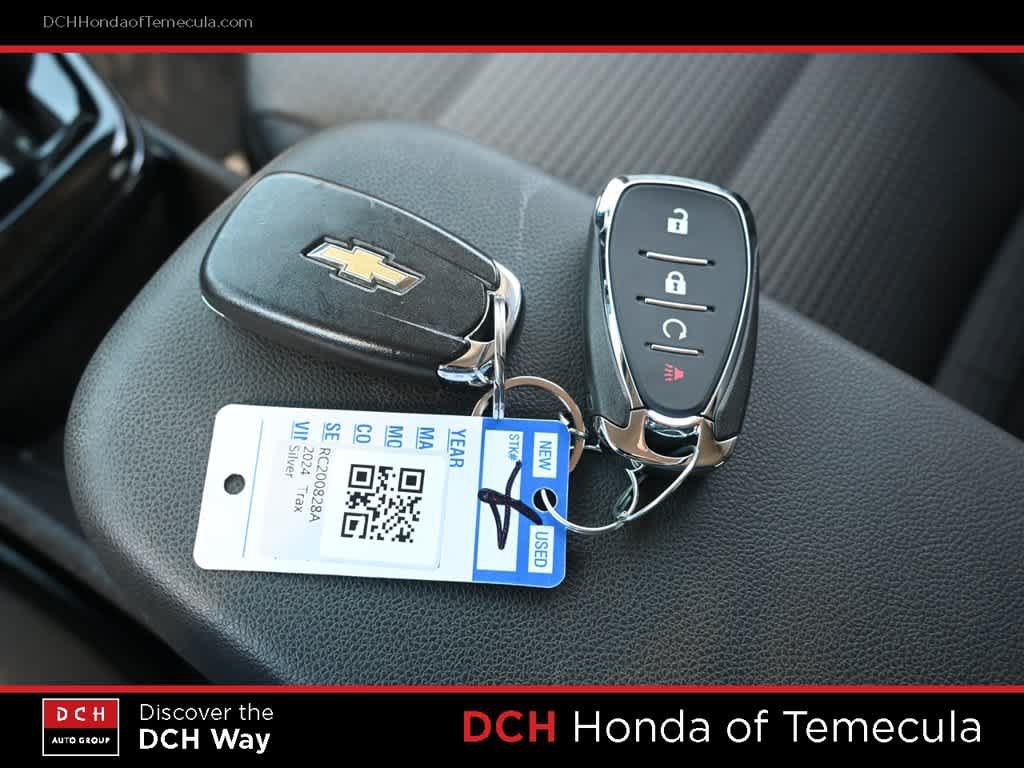 Used 2024 Chevrolet Trax LT w/ Driver Confidence Package FWD image 15