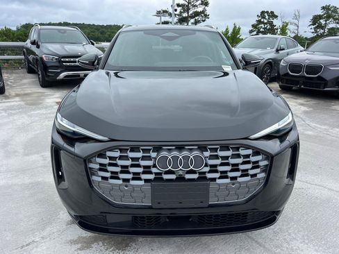 Certified 2025 Audi Q5 Prestige AWD/4WD image 2