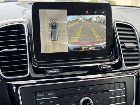 Used 2017 Mercedes-Benz GLS 450 4MATIC image 29