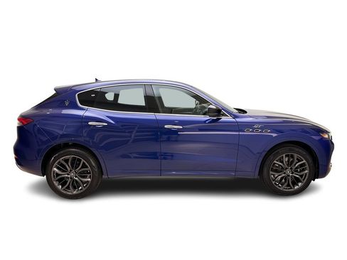 Used 2024 Maserati Levante GT Ultima image 8