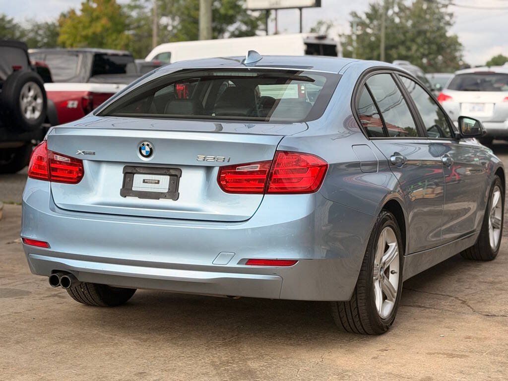 Used 2014 BMW 328i xDrive Sedan AWD/4WD image 9
