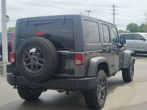 Used 2018 Jeep Wrangler Unlimited Sport S image 6