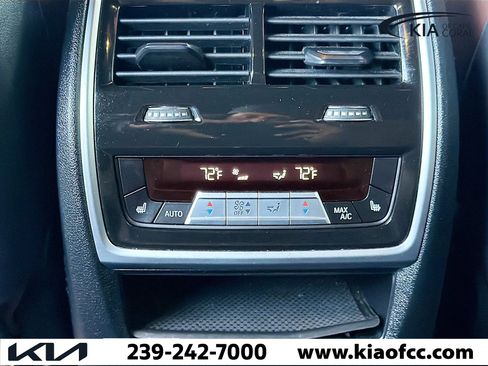 Used 2022 BMW X7 M50i image 19