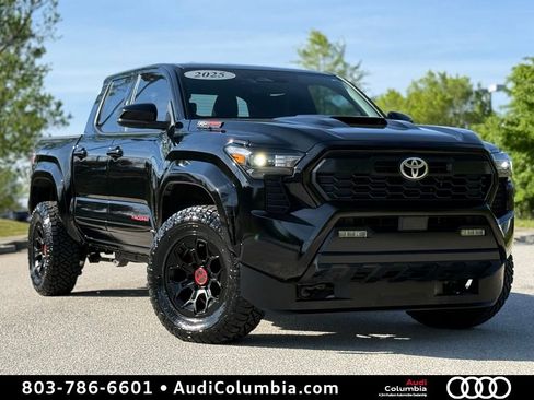 Used 2025 Toyota Tacoma TRD Sport AWD/4WD image 1