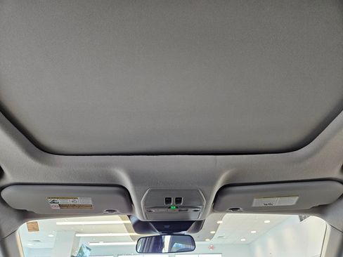 New 2026 Nissan Kicks SR w/ SR Premium Package FWD image 20