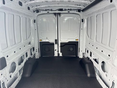 New 2025 Ford Transit 250 148 Medium Roof image 16